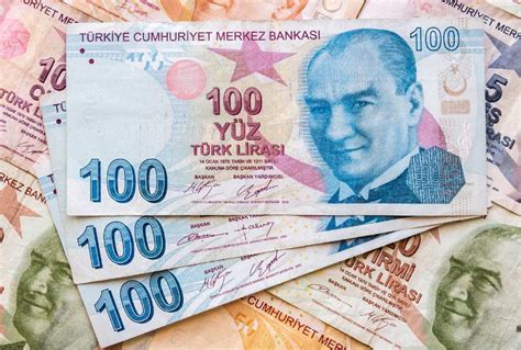 turkije legt monsterboetes op van  turkse lira aan