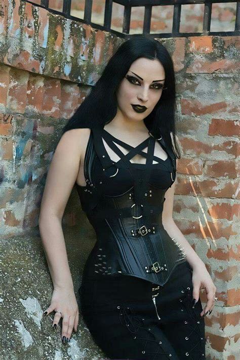 168 Best Beautiful Goth Girls Images On Pinterest Goth