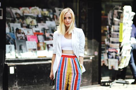 25 Cute Crop Tops And How To Wear Them Stylecaster Kulturaupice