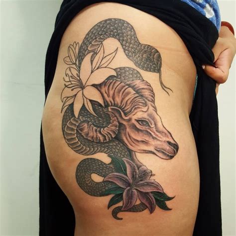 seductive hip tattoo designs  girls heat  floor