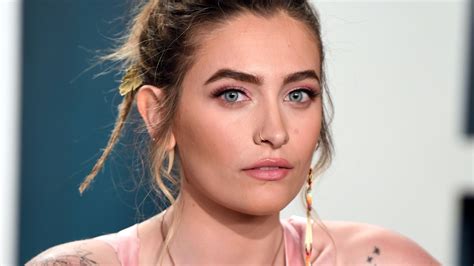 Michael Jackson’s Daughter Paris Strips Naked With Friends To