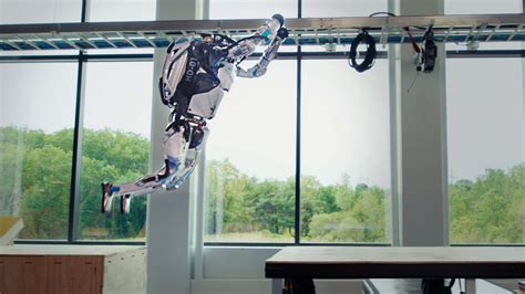 Boston Dynamics Giới Thiệu Robot Di Chuyển Hai Chân Như Người Thật