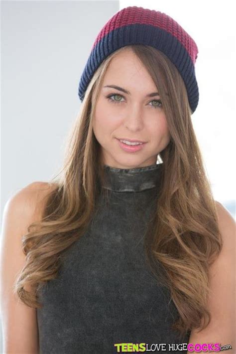 Riley Reid Pictures Hotness Rating Unrated