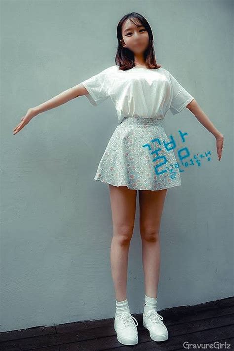 Korean Busty Amateur Girl Posing Naked Gravure Girls Idols