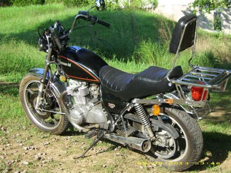 buy  kawasaki   street motorcycle  mlies   motos