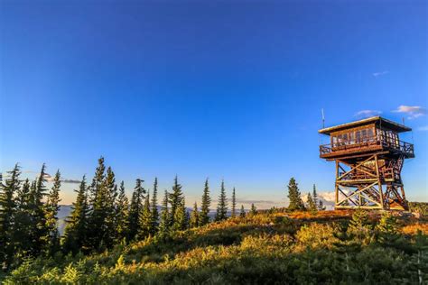 surveyors lookout tower fire lookout tower  rent  idaho