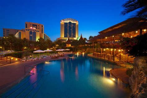 gulf hotel bahrain convention spa manama bahrain bookingcom