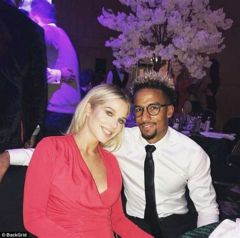 pregnant helen flanagan engaged to footballer scott sinclair daily mail online