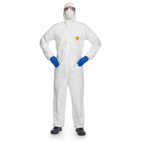 tyvek  easysafe coverall type    platinum building chemicals