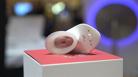 Fiera Foreplay Gadget Simulates Oral Sex With Suction — Ces 2016 Youtube