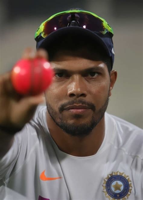 umesh yadav height weight age spouse family facts biography
