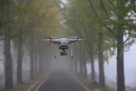 drone canggih solusi menanam pohon  udara