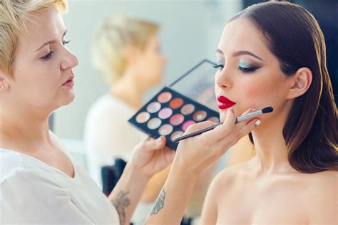 makeup artist  hair  makeup courses