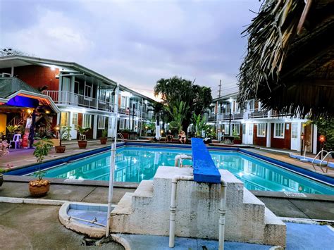 o garden hotel angeles city philippines tarifs 2023
