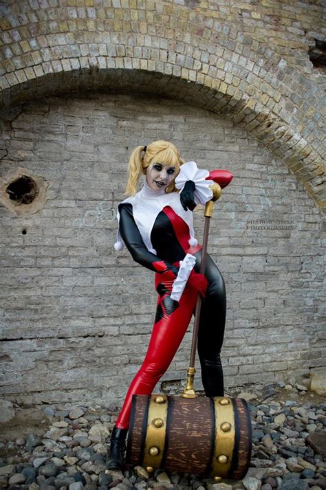 harley quinn s hammer by shadowstone photography [2 pics