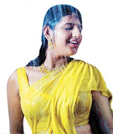 hot telugu mallu aunty wallpapers mallu aunty photos hd latest tamil actress telugu actress