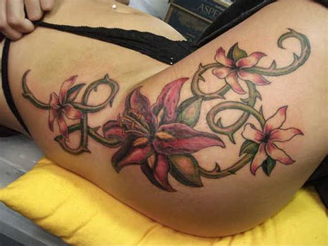 30 Sensuous Flower Hip Tattoos And Designs