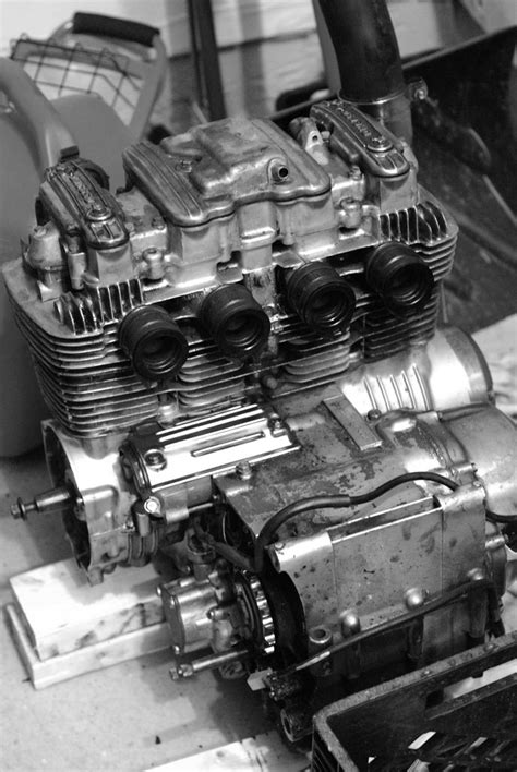 cb engine rebuild step    chin   tank motorcycle stuff  philadelphia