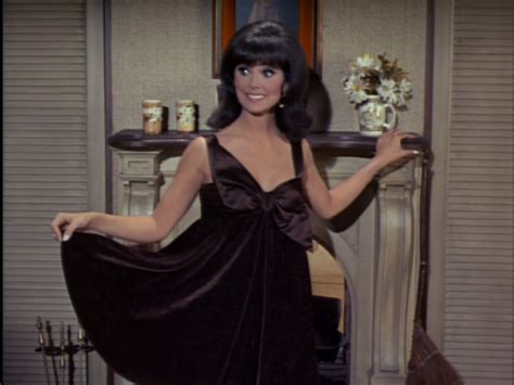 ann marie marlo thomas in that girl 1960 s what a darling dress