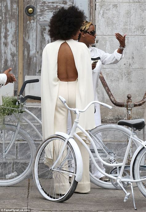 Solange Knowles Breaks Out On Wedding Day As Beyonce Tries