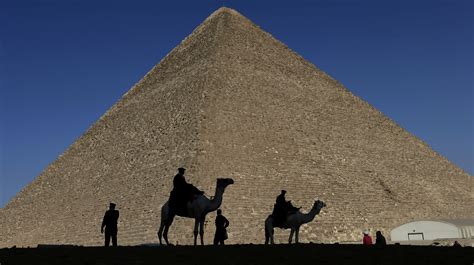 scientists discover hidden chamber  egypts great pyramid  daily