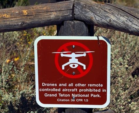 flying  drone   national park read