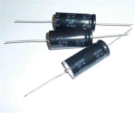 kondensator elektrolityczny osiowy uf  rcs elekronik