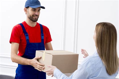 importance  choosing   parcel delivery service