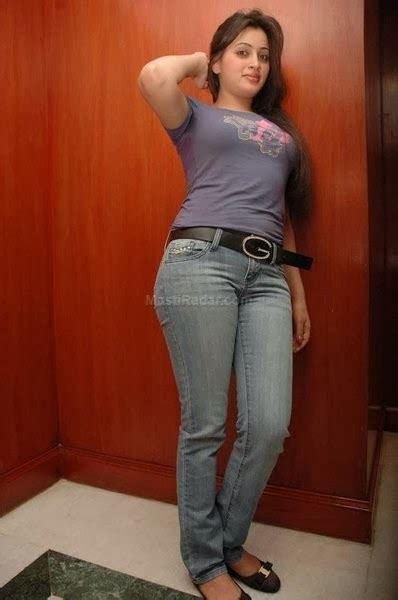 mallu actress navneet kaur hot photos in tight jeans hot