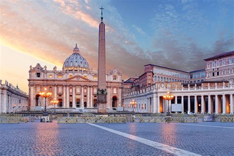 st peters basilica vatican  christmas headquarters   world traveldiggcom