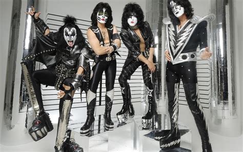 today   birthday musicians august  gene simmons lead singer bassist  kiss