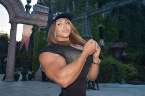 instagram babe russian powerlifter shares stunning protein body as she