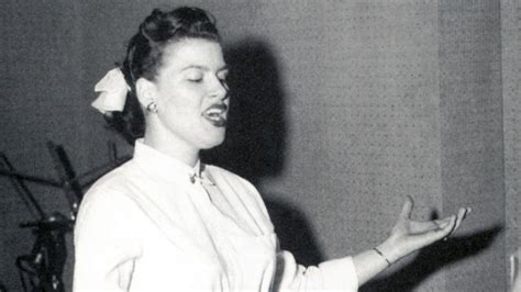 august   patsy cline recorded crazy lifetime