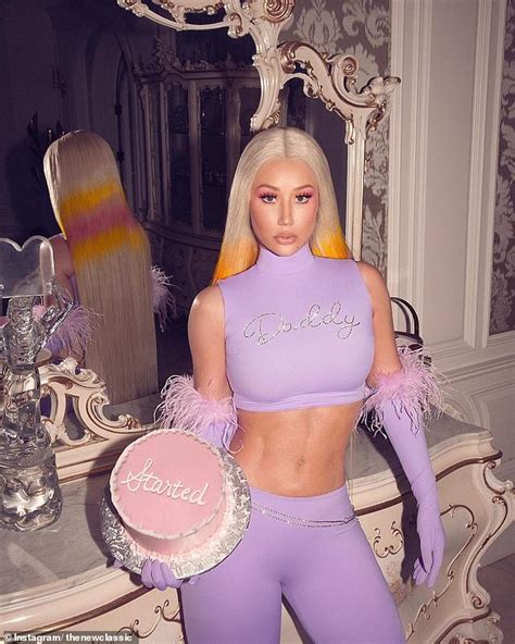 Iggy Azalea Returns To Social Media After Vanishing For Almost Two
