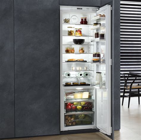 fridge freezers built  integrated miele