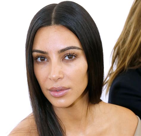 kim kardashian wore no makeup to paris fashion week