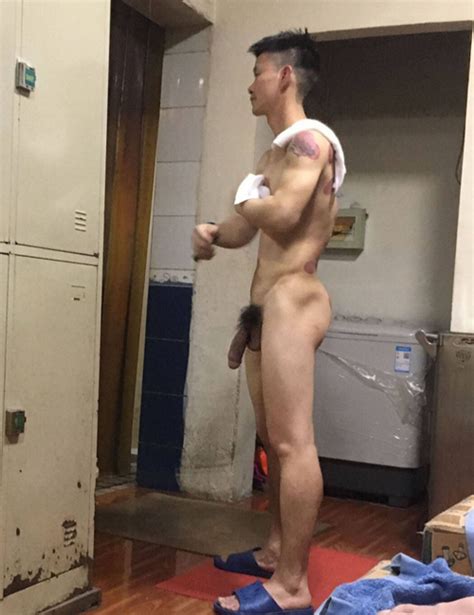 Chinese Worker With Huge Dick Spied In Locker Room After