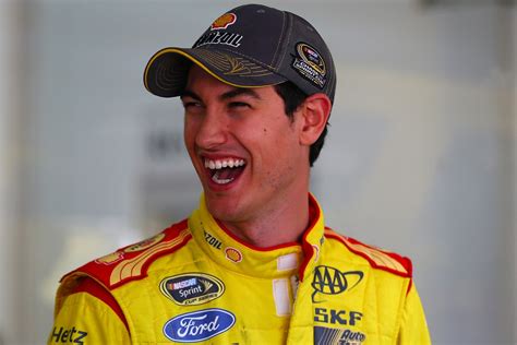 joey logano confident  top chase spot weve  driving fast   hartford courant