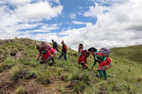 el quechua renace en peru sociedad el pais