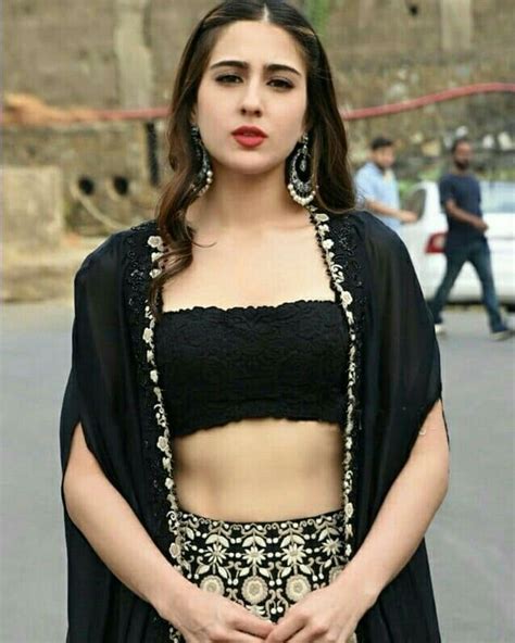 Hot Black Dress Sara Ali Khan Bollywood Actress