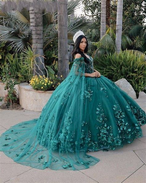 Emerald Green Ball Gown Quinceanera Dresses With Detachable Cape