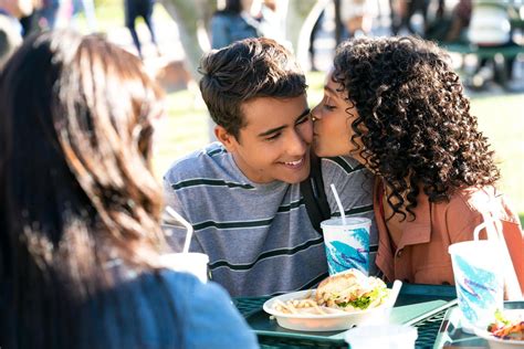‘love victor review hulu series returns to simon s school — and plot