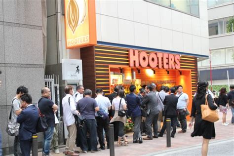new hooters restaurant opens in shinjuku first look at