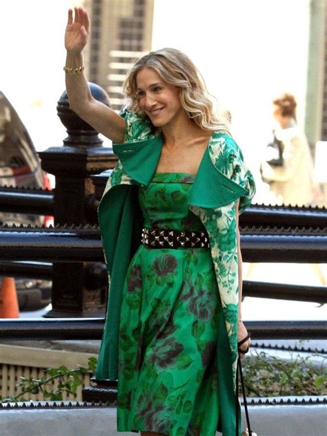 carrie bradshaw sarah jessica parker green patterned dress