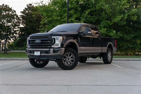 ford   king ranch   offroad