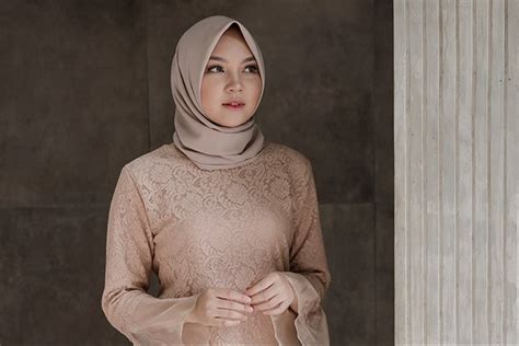 warna hijab stylish gamis cantik muslimah cantik