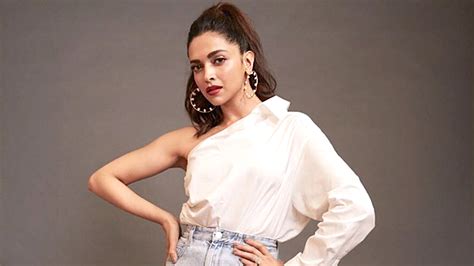 Deepika Padukone Paired Her Asymmetrical White Shirt And Jeans With