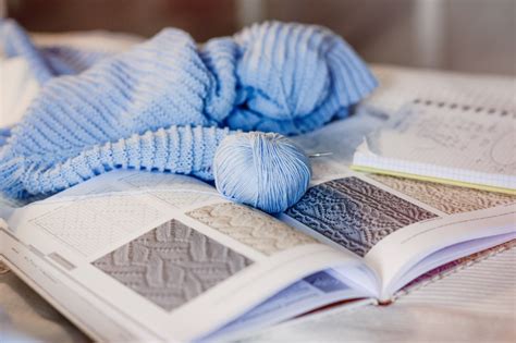 learn  knit books  beginners artnewscom
