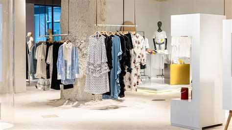 ways  improve  fashion store sales  season ai global