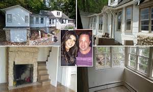 Teresa Giudice S 170 000 Former Home Sells For 100 In Foreclosure